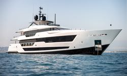 Lady Dia yacht charter