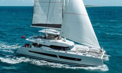 Oceanus yacht charter 