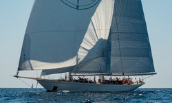 Windrose of Amsterdam yacht charter 