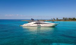 Stealth yacht charter 