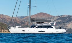 Son Of Wind yacht charter 