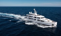 Kadimo's yacht charter 