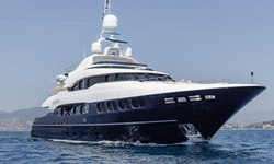 My Way V yacht charter 