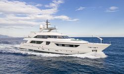 Premura yacht charter 