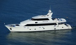 Liquidity yacht charter 