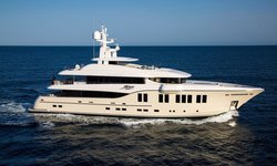 Ruya yacht charter 