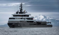Ragnar yacht charter 
