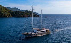 King of The Sea yacht charter 