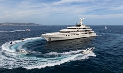 Romea yacht charter 