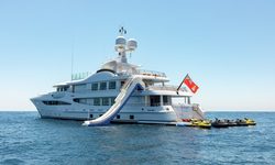 La Mirage yacht charter 