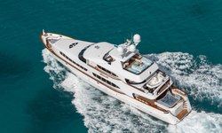 Touch yacht charter 