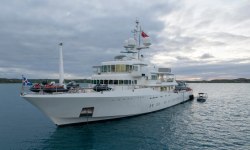 Senses yacht charter 