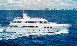 Relentless yacht charter 