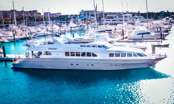 Ready II Play yacht charter 