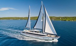 Omnia yacht charter 