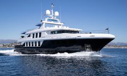 Timbuktu yacht charter 
