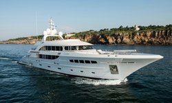 Ghost III yacht charter 