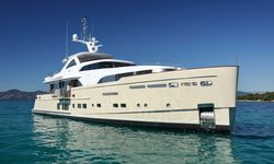 Solis yacht charter 