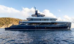 Liv Love yacht charter 