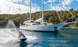 Alessandro yacht charter 