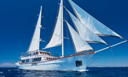 Corsario yacht charter 