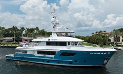Tropa yacht charter 
