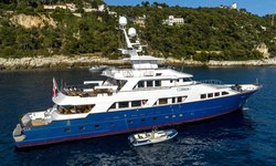 L'Albatros yacht charter 