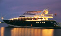 Patriot yacht charter 