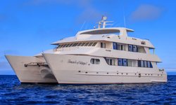 Treasure yacht charter 