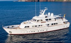 Cornelia yacht charter 