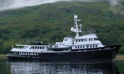 Asteria yacht charter 