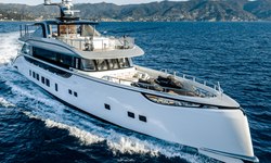 Spring yacht charter 