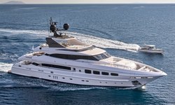 Maestro yacht charter 