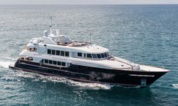 SummerDance yacht charter 