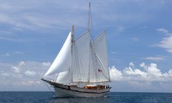 Raja Laut yacht charter 