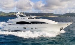 Le Reve yacht charter 