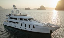 Silentworld yacht charter 