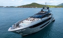 Tasty Waves yacht charter 
