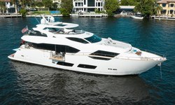 Mirracle yacht charter 