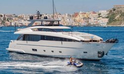 Catch Me yacht charter 