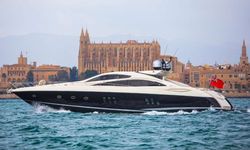 Infinito yacht charter 