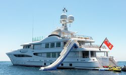 La Mirage yacht charter 