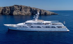 Ancallia yacht charter 