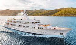 Victory yacht charter 