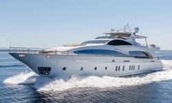Artemy yacht charter 