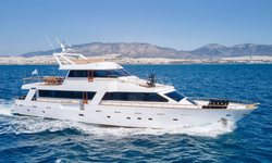 Wide Liberty yacht charter 