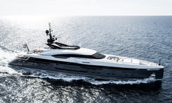 Utopia IV yacht charter