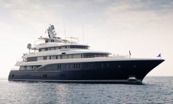Arience yacht charter 