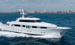 Lanida yacht charter 