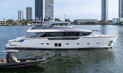 Mave yacht charter 